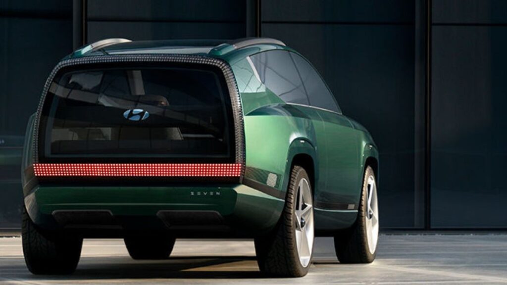 Hyundai Loniq 7